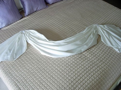 Tablecloth-Window-Valance-8 Tablecloth-Window-Valance-8