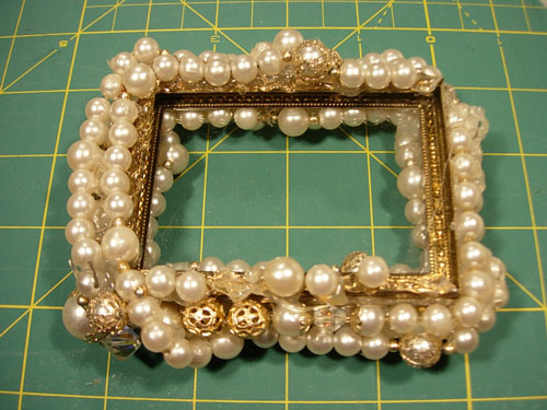 How to make a pearl photo frame