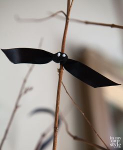 Ribbon-Bats-on-branches-for-Halloween-decor