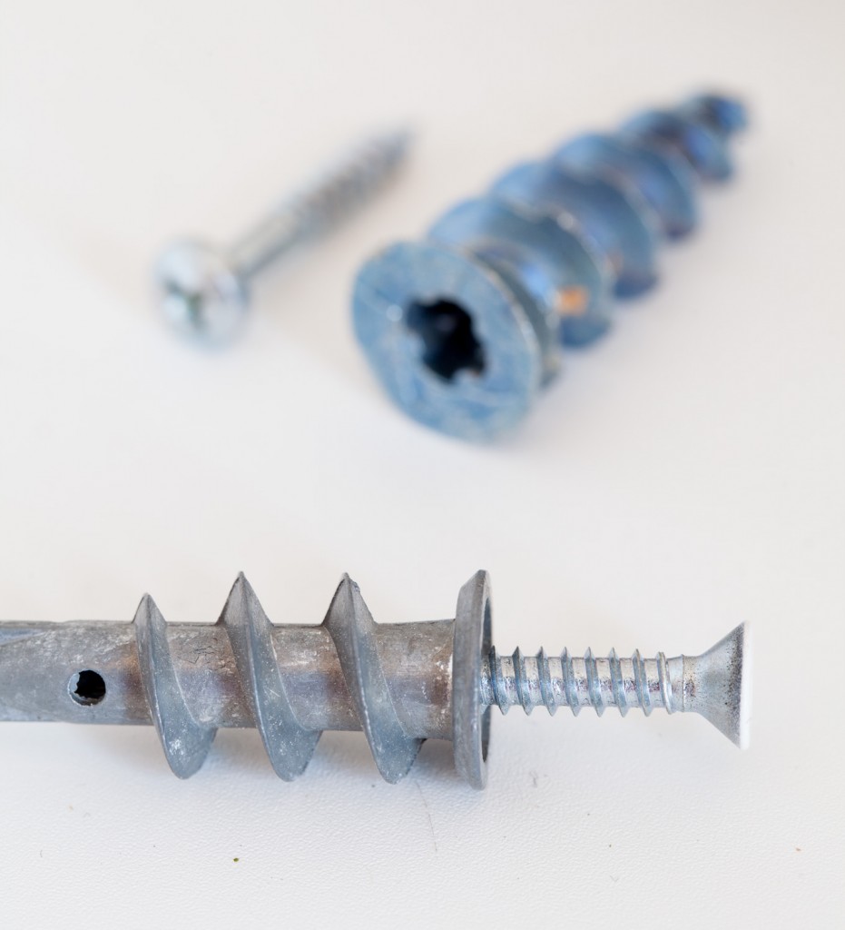 How To Hang Heavy Items On a Wall In My Own Style