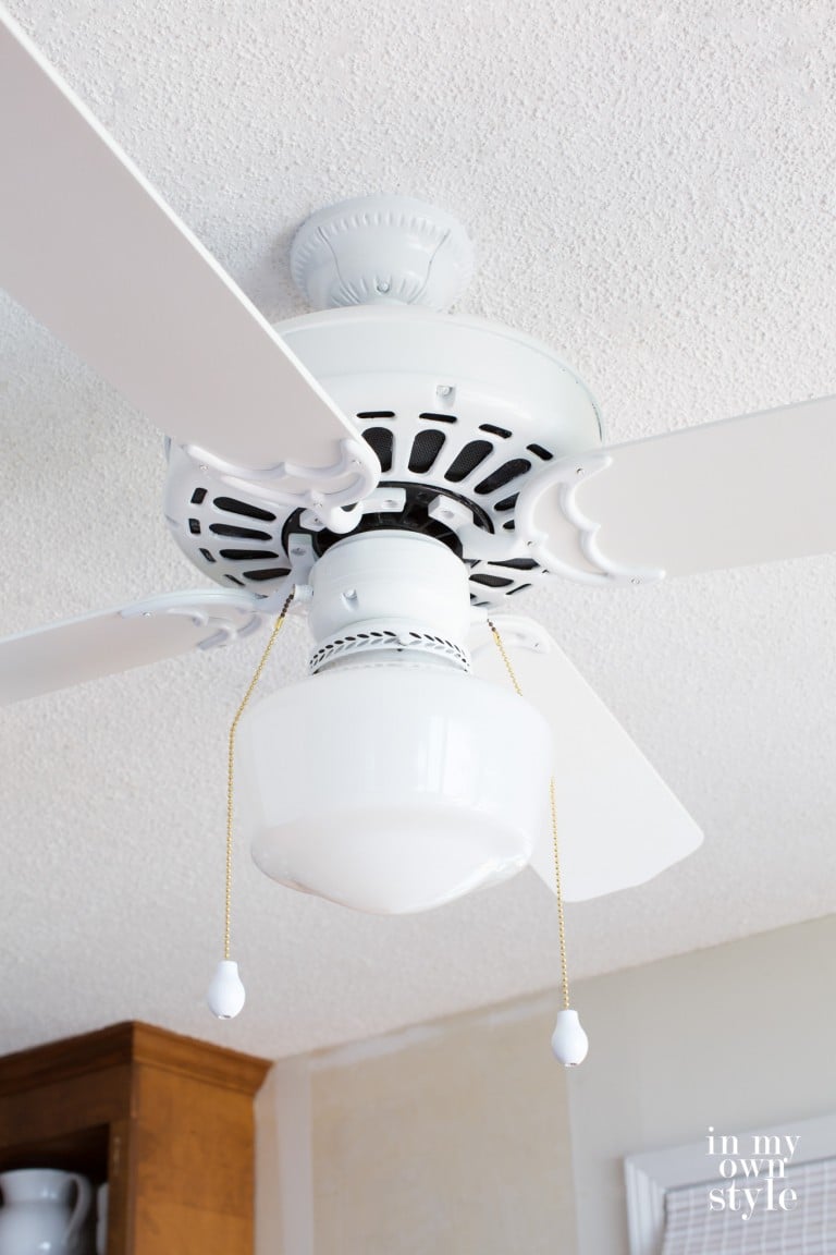 How to Paint a Ceiling Fan Without Taking It Down In My Own Style
