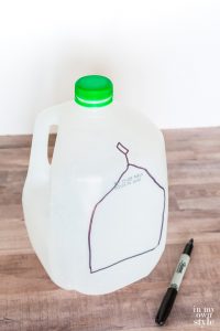 How to turn a milk jug into a paint bucket