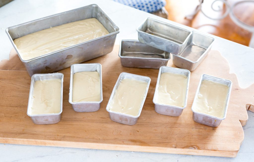 How to Festively Wrap a Loaf Cake to Give as a Gift In My Own Style