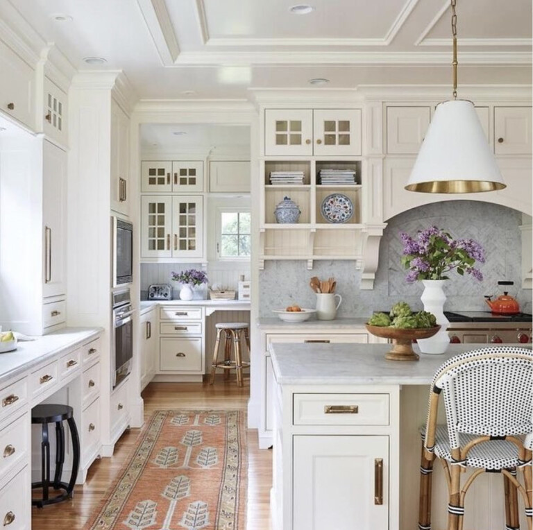 pretty white kitchen