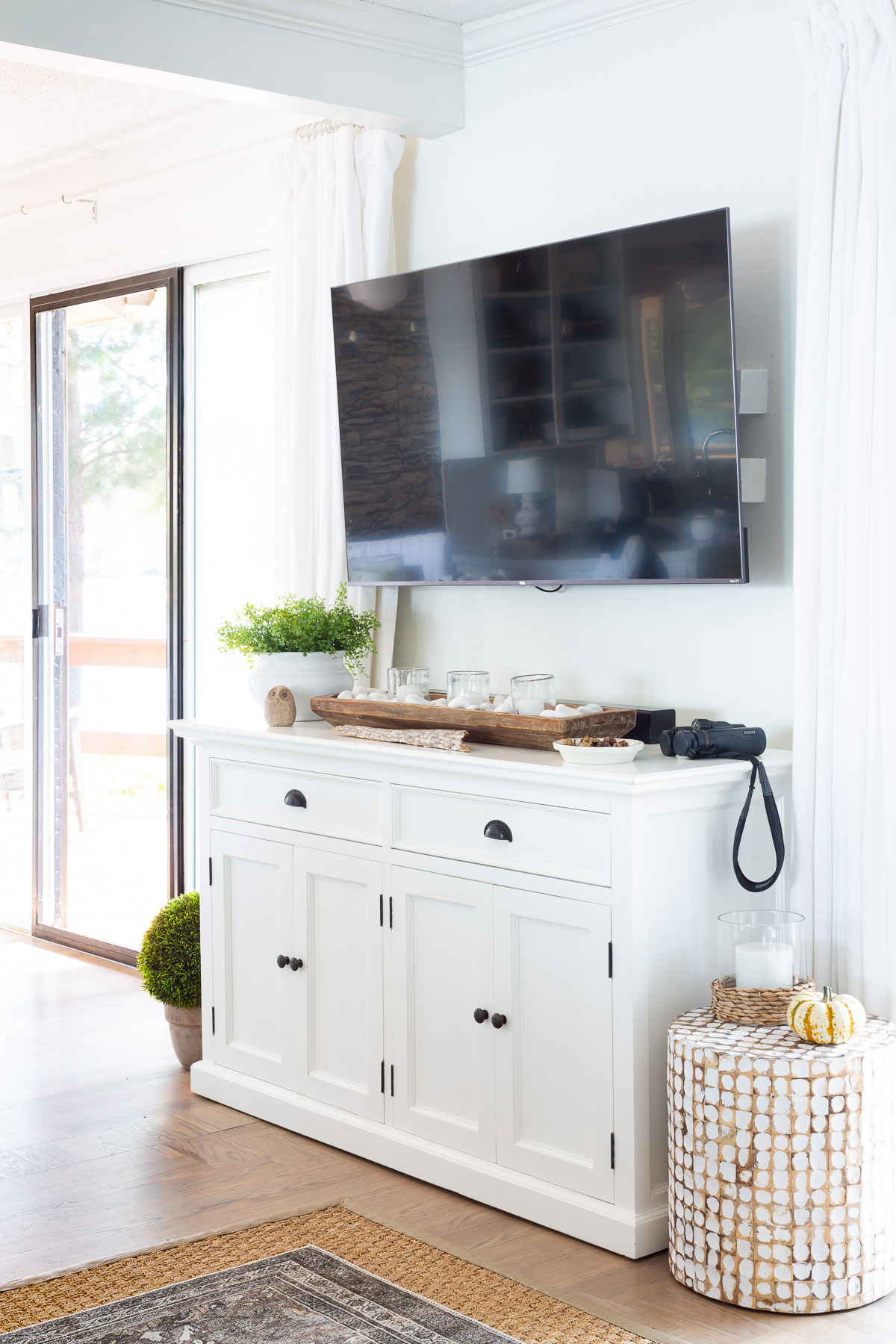 Decorating 101 Why Every Room Needs a Touch of Black In My Own Style