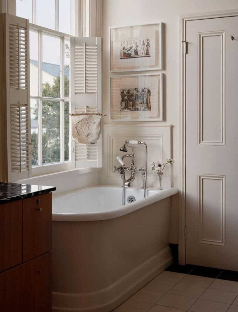 all one color bathroom with tub